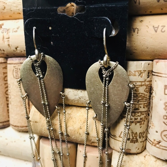 KC Statement Earrings - Picture 3 of 5